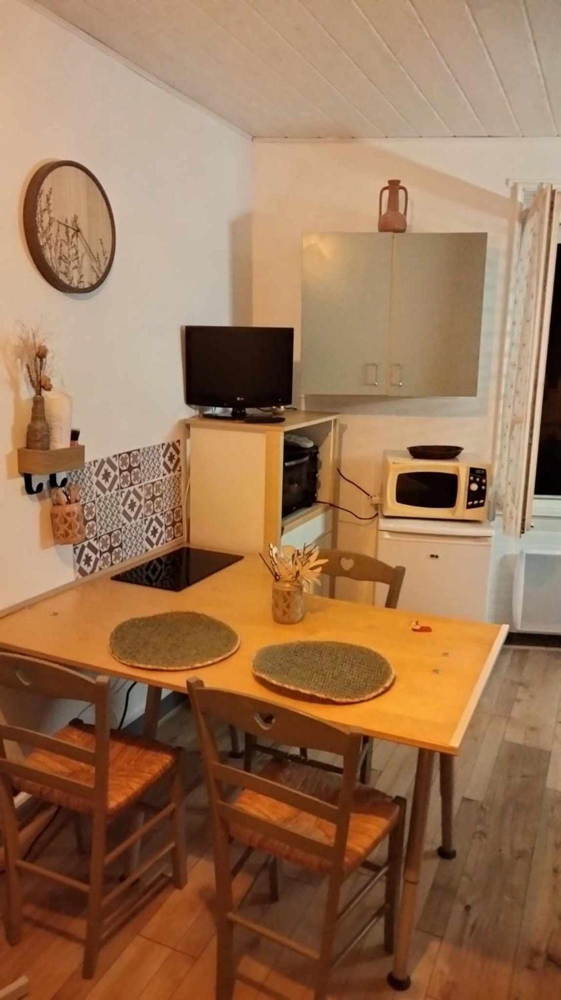 Le Nid Douillet Champetre Linge Fourni Appartement La Bourboule Buitenkant foto